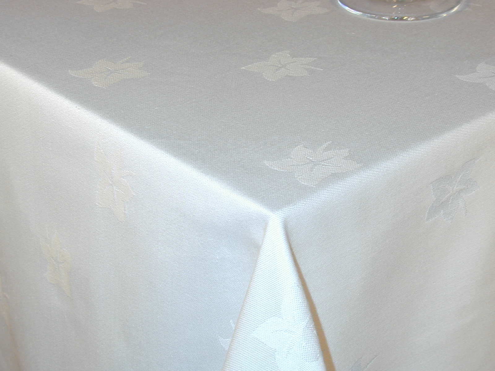 80 Round Ivy Leaf White Cotton Damask Tablecloth Textile Town